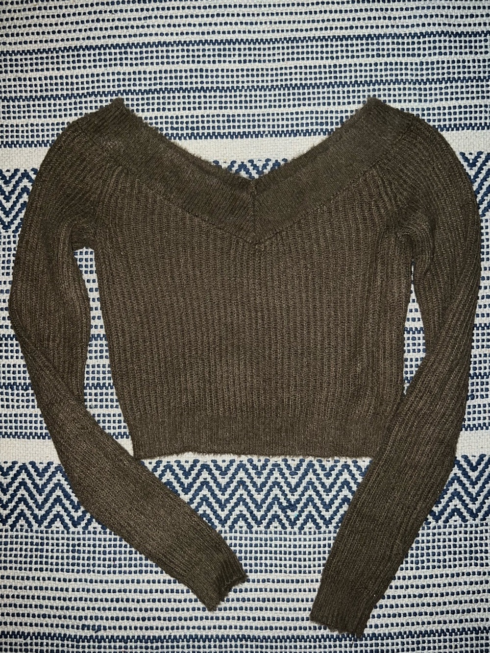 Women’s Brown V-Neck Ribbed Sweater